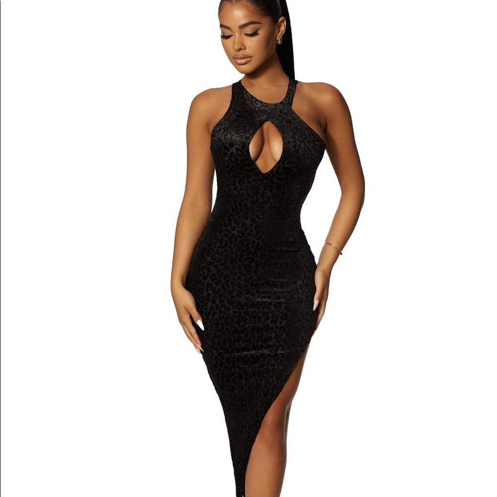 Naked Wardrobe Cant be Tamed dress
